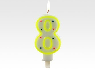 Świeczka urodzinowa kolorowa cyfra 8 - 7,5cm